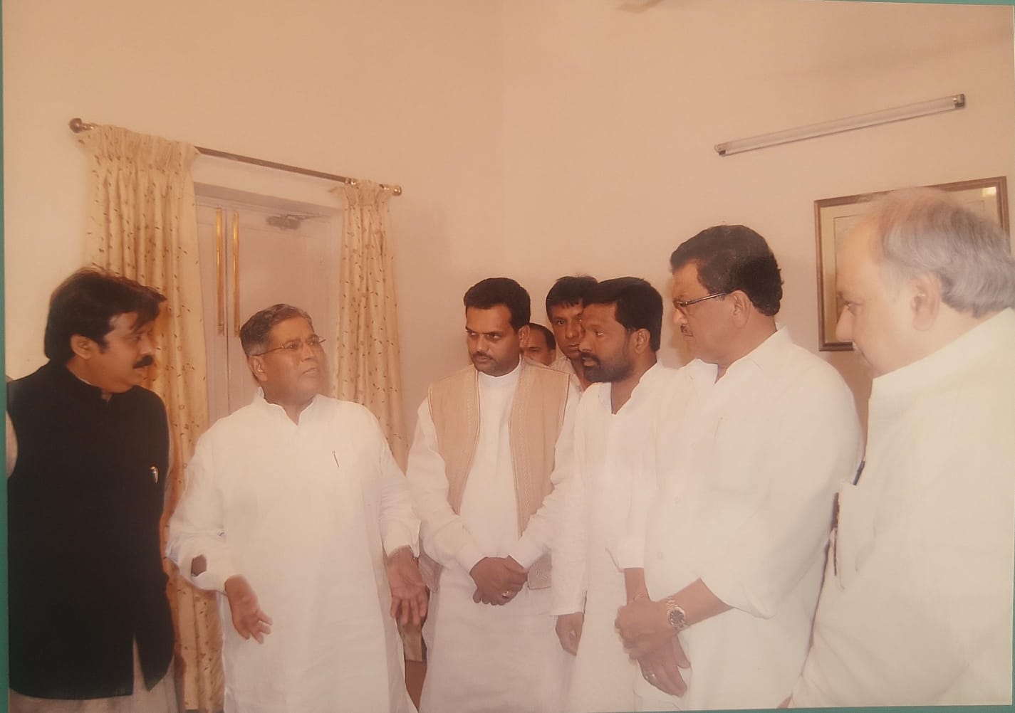 Khusro Pasha Biabani with central minister Rahman khan sab